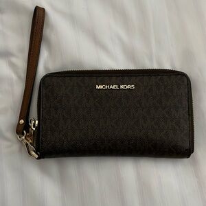 MK wallet used, good conditions